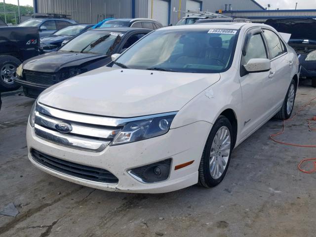 3FADP0L32CR254483 - 2012 FORD FUSION HYB WHITE photo 2