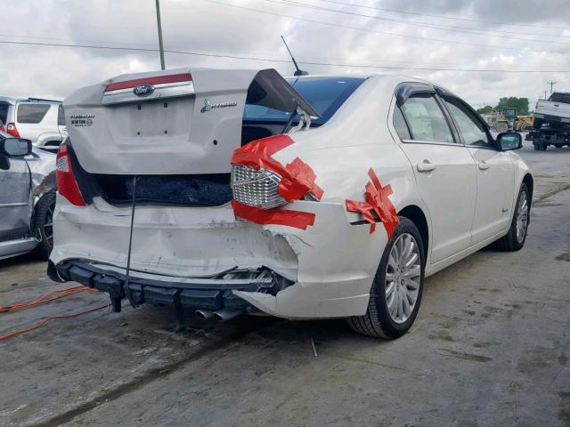 3FADP0L32CR254483 - 2012 FORD FUSION HYB WHITE photo 4