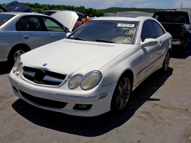 WDBTJ56J86F175351 - 2006 MERCEDES-BENZ CLK 350 WHITE photo 2