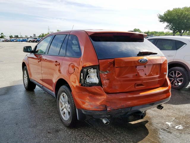 2FMDK38C88BA77510 - 2008 FORD EDGE SEL ORANGE photo 3