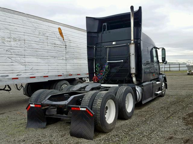 4V4NC9TH64N361376 - 2004 VOLVO VN VNL BLACK photo 4