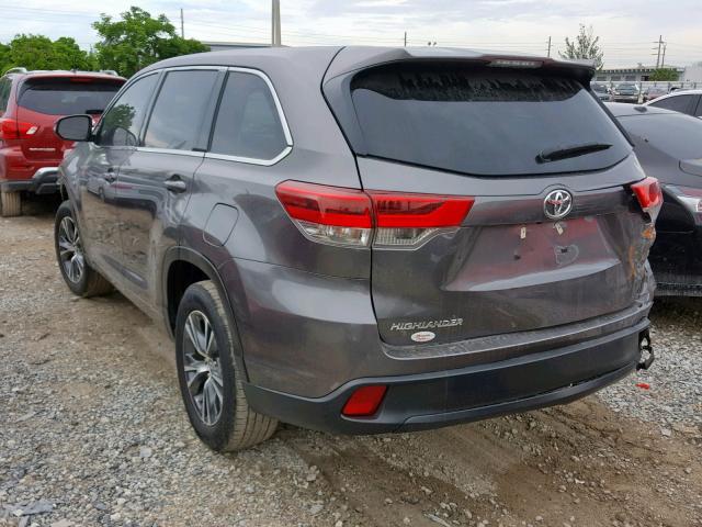 5TDZARFH6HS024561 - 2017 TOYOTA HIGHLANDER GRAY photo 3