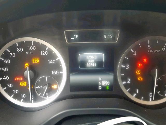 SJKCH5CP4HA028527 - 2017 INFINITI QX30 BASE GRAY photo 8