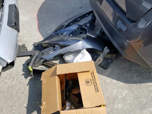 JTDKARFP0H3020581 - 2017 TOYOTA PRIUS PRIM 石墨色 照片 9