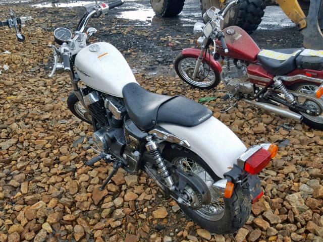 JH2RC5811AK000210 - 2010 HONDA VT750 S WHITE photo 3