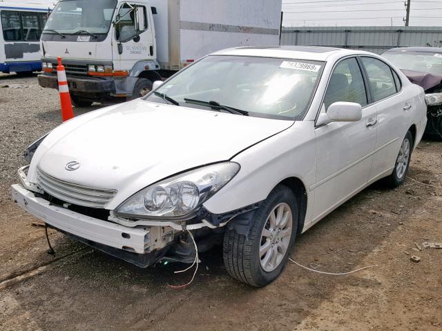 JTHBA30G040011394 - 2004 LEXUS ES 330 WHITE photo 2