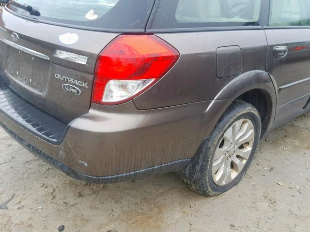 4S4BP86C284344174 - 2008 SUBARU OUTBACK 3. BROWN photo 9