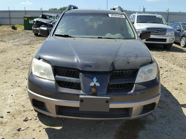 JA4LX31FX6U606883 - 2006 MITSUBISHI OUTLANDER BLACK photo 9