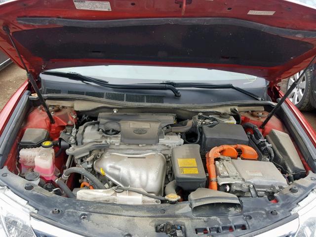 4T1BD1FK3CU029156 - 2012 TOYOTA CAMRY HYBR RED photo 7