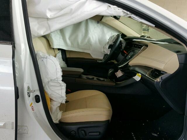 4T1BK1EB8JU287273 - 2018 TOYOTA AVALON XLE WHITE photo 5