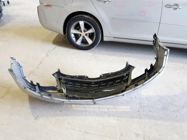 1G1ZC5EU0CF113593 - 2012 CHEVROLET MALIBU 1LT SILVER photo 9