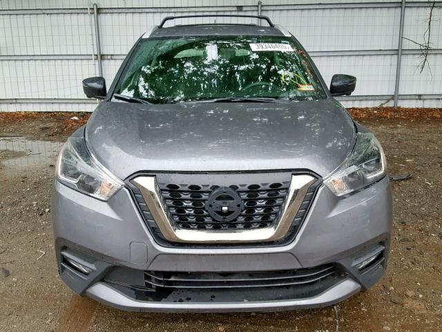 3N1CP5CU6JL533482 - 2018 NISSAN KICKS S GRAY photo 10