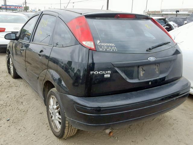 1FAFP37NX7W215567 - 2007 FORD FOCUS ZX5 BLACK photo 3