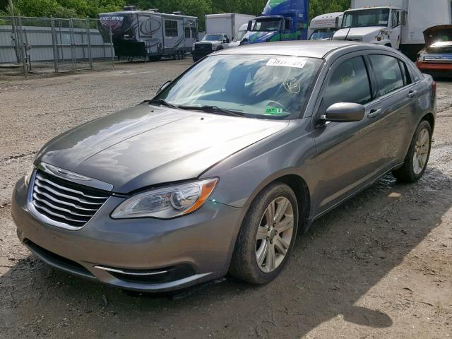 1C3CCBAB5DN704997 - 2013 CHRYSLER 200 LX GRAY photo 2