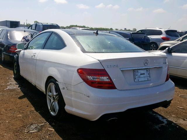 WDDGJ8JB3DF960805 - 2013 MERCEDES-BENZ C 350 4MAT WHITE photo 3