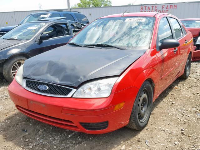 1FAFP34N67W257108 - 2007 FORD FOCUS ZX4 RED photo 2