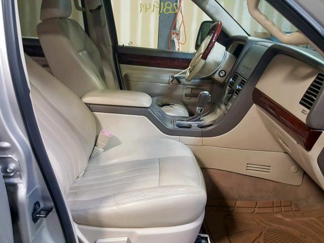 5LMEU88H74ZJ29690 - 2004 LINCOLN AVIATOR Gümüş foto 5
