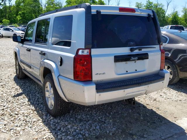 1J8HG48KX6C291537 - 2006 JEEP COMMANDER SILVER photo 3