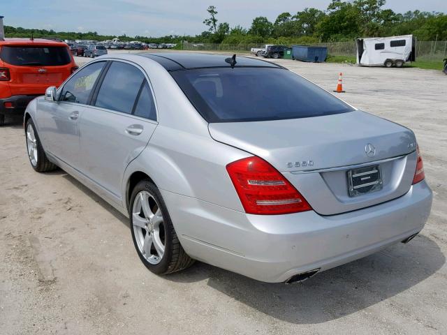 WDDNG9EB9DA518405 - 2013 MERCEDES-BENZ S 550 4MAT SILVER photo 3