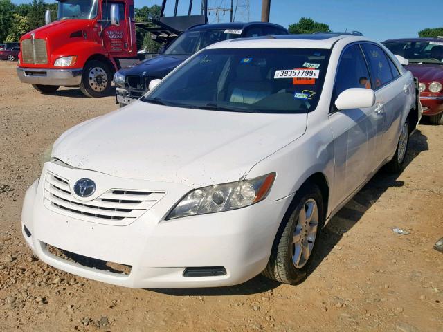 4T1BE46K47U632105 - 2007 TOYOTA CAMRY NEW WHITE photo 2