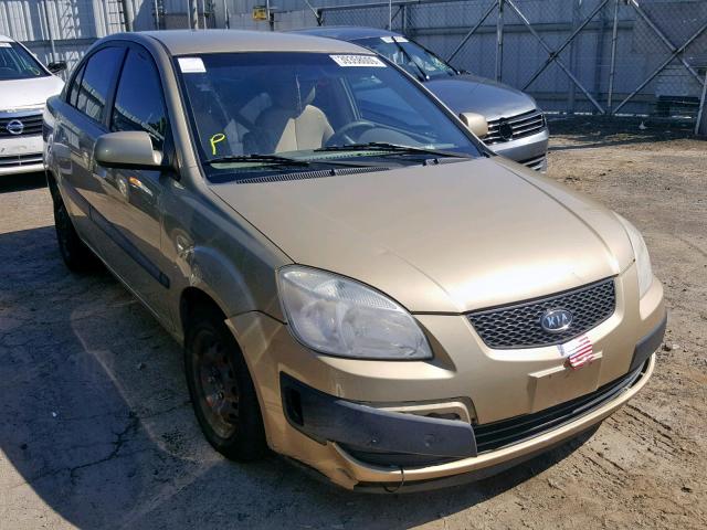 KNADE123166100014 - 2006 KIA RIO GOLD photo 1