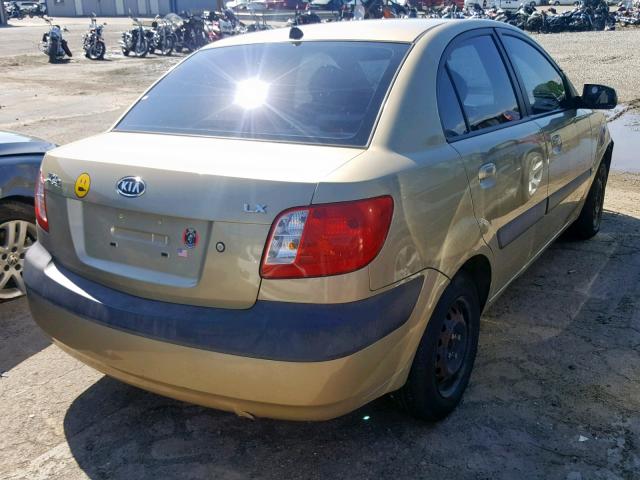 KNADE123166100014 - 2006 KIA RIO GOLD photo 4