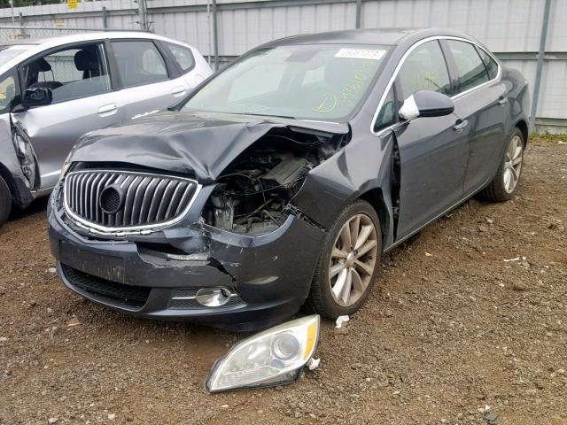 1G4PR5SK3D4231162 - 2013 BUICK VERANO CON GRAY photo 2