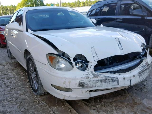 2G4WE587771144164 - 2007 BUICK LACROSSE C WHITE photo 1