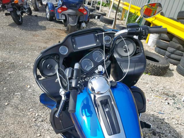 1HD1KGD11HB647077 - 2017 HARLEY-DAVIDSON FLTRU BLUE photo 9