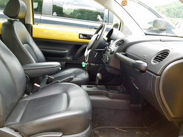 3VWPG3AG7AM006235 - 2010 VOLKSWAGEN NEW BEETLE ყვითელი ფოტო 5