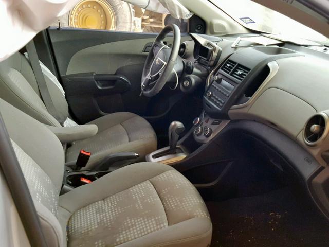 1G1JA6SHXG4153388 - 2016 CHEVROLET SONIC LS SILVER photo 5