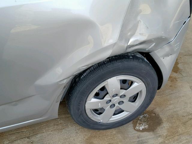 1G1JA6SHXG4153388 - 2016 CHEVROLET SONIC LS SILVER photo 9