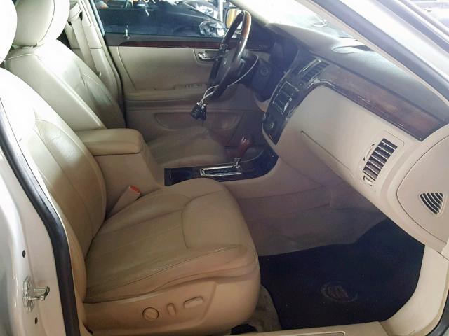 1G6KD5EY2AU116080 - 2010 CADILLAC DTS LUXURY CREAM photo 5