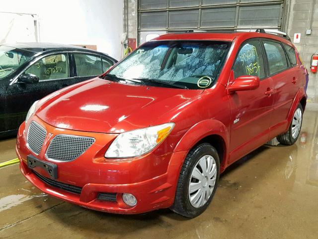 5Y2SL63875Z451059 - 2005 PONTIAC VIBE RED photo 2