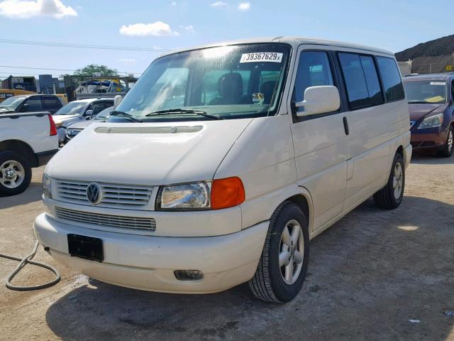 WV2KB47003H012527 - 2003 VOLKSWAGEN EUROVAN GL WHITE photo 2