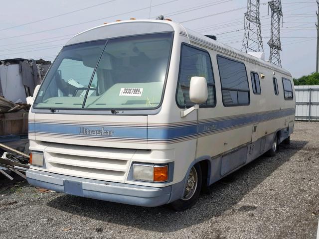 1GBKP37W9K3328197 - 1989 CHEVROLET P30 BEIGE photo 2