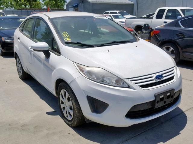 3FADP4AJ2BM200640 - 2011 FORD FIESTA S WHITE photo 1