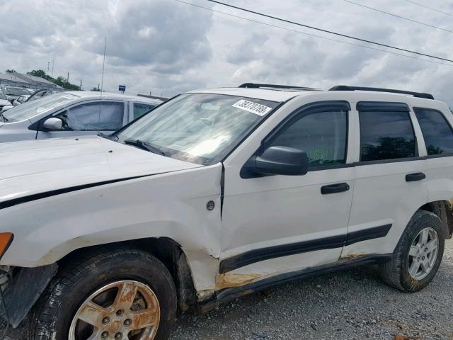 1J4HR48N95C660098 - 2005 JEEP GRAND CHER WHITE photo 9