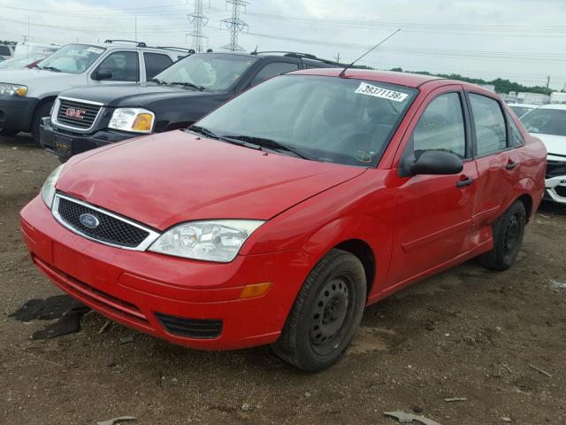 1FAFP34N26W251918 - 2006 FORD FOCUS ZX4 RED photo 2