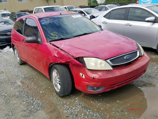 3FAFP31N15R160967 - 2005 FORD FOCUS ZX3 RED photo 1