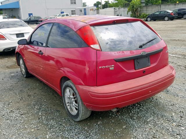 3FAFP31N15R160967 - 2005 FORD FOCUS ZX3 RED photo 3