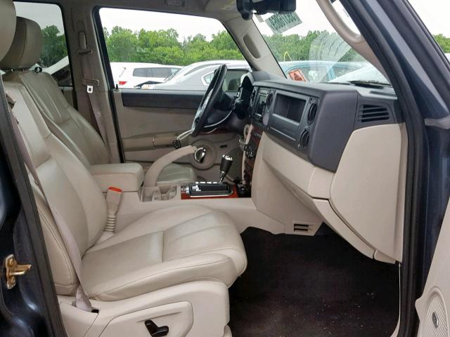 1J8HG58227C598983 - 2007 JEEP COMMANDER GRAY photo 5
