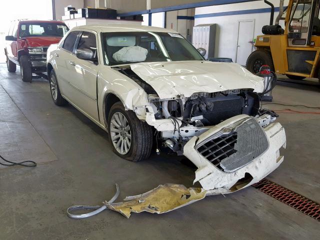 2C3CA5CV1AH262805 - 2010 CHRYSLER 300 TOURIN WHITE photo 1