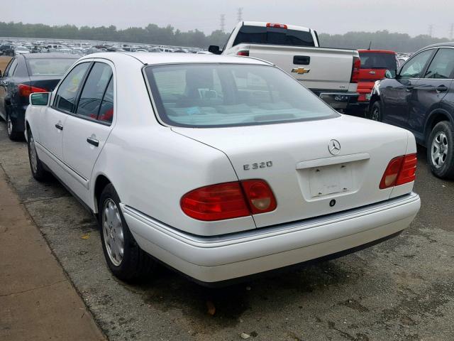 WDBJF65H2XA728488 - 1999 MERCEDES-BENZ E 320 WHITE photo 3