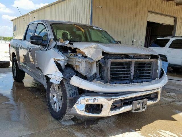 1N6AA1EJ1JN543853 - 2018 NISSAN TITAN S SILVER photo 1