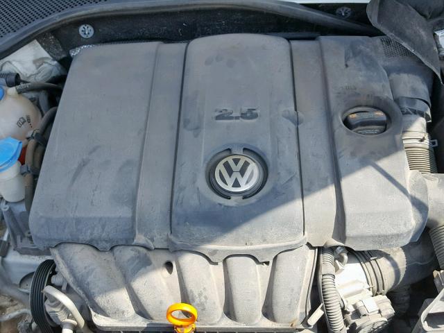 1VWAH7A32DC026504 - 2013 VOLKSWAGEN PASSAT S WHITE photo 7