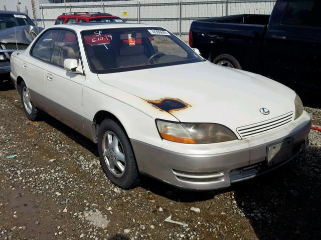 JT8BF12G7T0180975 - 1996 LEXUS ES 300 WHITE photo 1