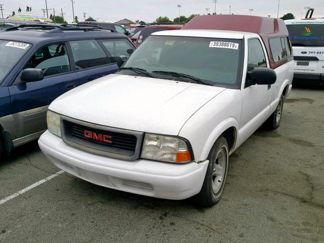 1GTCS14H838282777 - 2003 GMC SONOMA WHITE photo 2