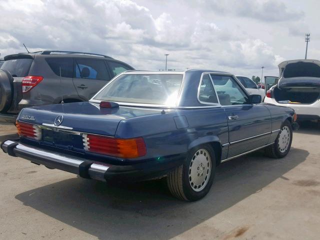 WDBBA48D0GA038898 - 1986 MERCEDES-BENZ 560 SL BLUE photo 4