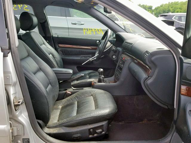 WAUDH68D81A032868 - 2001 AUDI A4 2.8 QUA GRAY photo 5